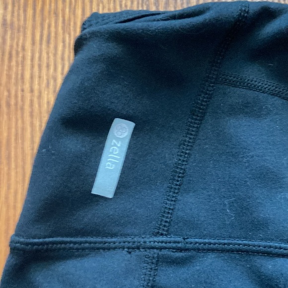 ZELLA high waisted supportive workout to everyday black leggings. Size small - Picture 5 of 7